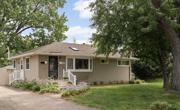 1405 Independence AVE S, Saint Louis Park, MN 55426