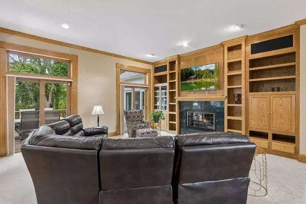7524 Auto Club CIR, Bloomington, MN 55438