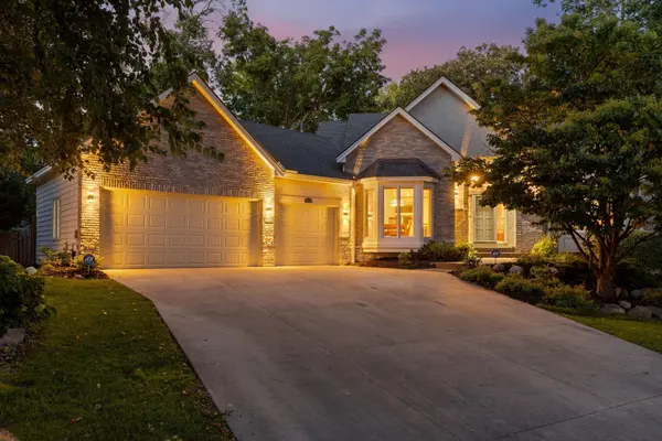 7524 Auto Club CIR, Bloomington, MN 55438