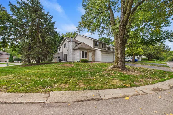 3617 Saint Francis WAY #B, Eagan, MN 55123