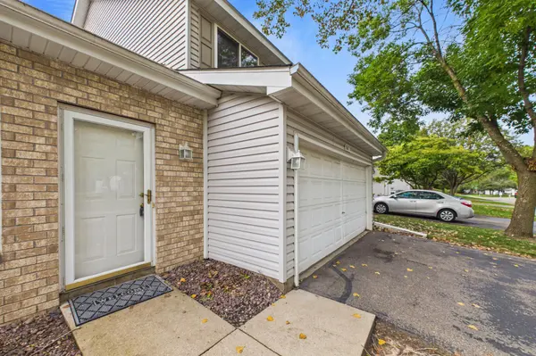 3617 Saint Francis WAY #B, Eagan, MN 55123