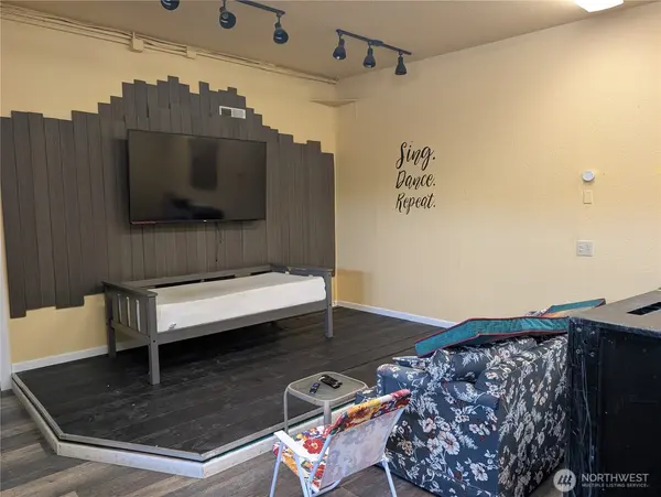 305 W Main ST #ABC, Kelso, WA 98626