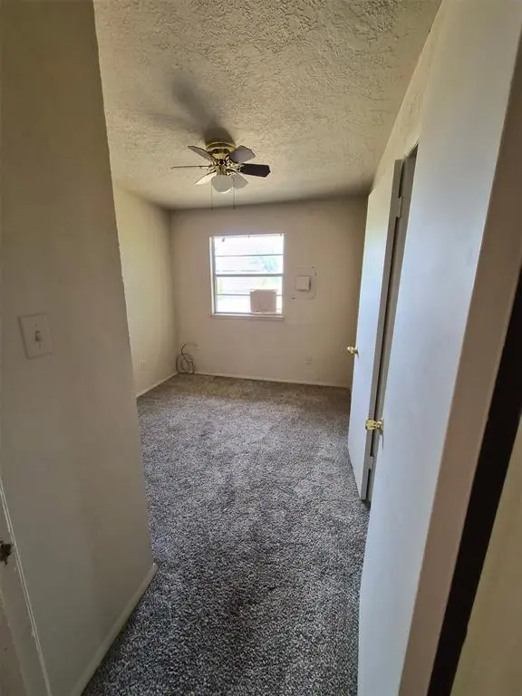 4917 NW Lindy AVE, Lawton, OK 73505