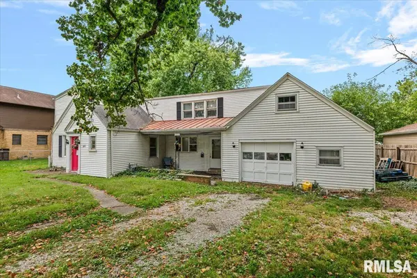 3245 S 2ND ST, Springfield, IL 62703
