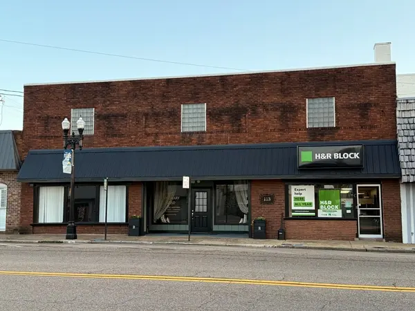 113 Wood Street A B C, Paris, TN 38242