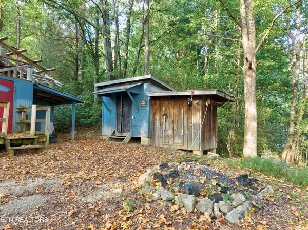 4003 Hatcher Hollow Rd, Walland, TN 37886