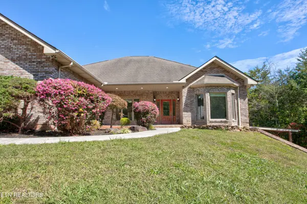 544 Kings Hills Blvd, Pigeon Forge, TN 37863