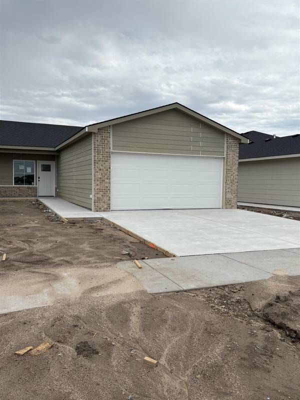 2912 S Denene, Wichita, KS 67215