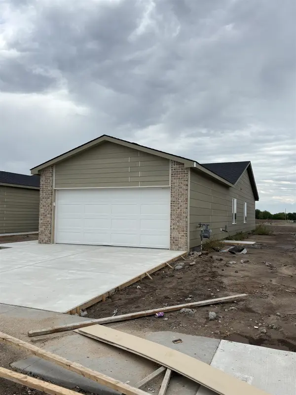 2912 S Denene, Wichita, KS 67215