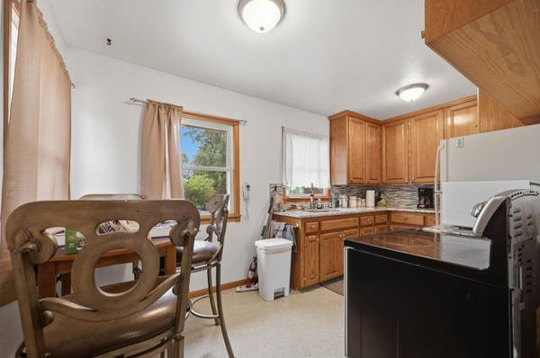 7504 E Gilbert St, Wichita, KS 67207