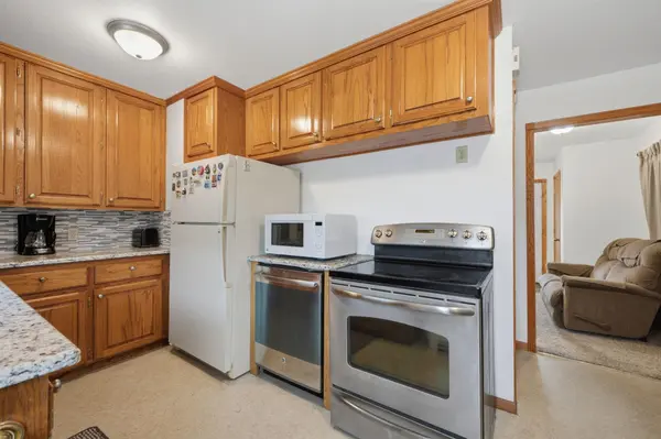 7504 E Gilbert St, Wichita, KS 67207