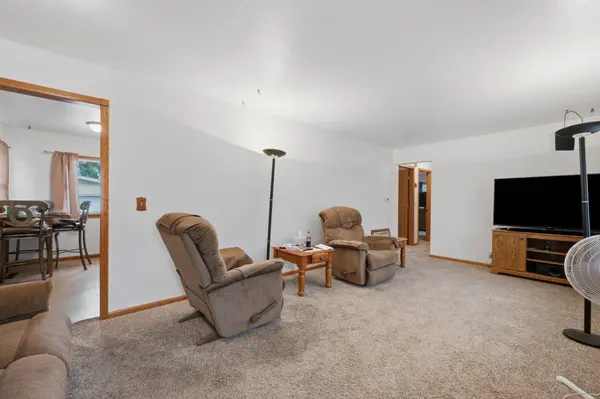 7504 E Gilbert St, Wichita, KS 67207