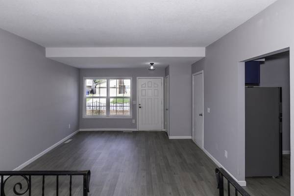 8709 E Longlake Cir, Wichita, KS 67207