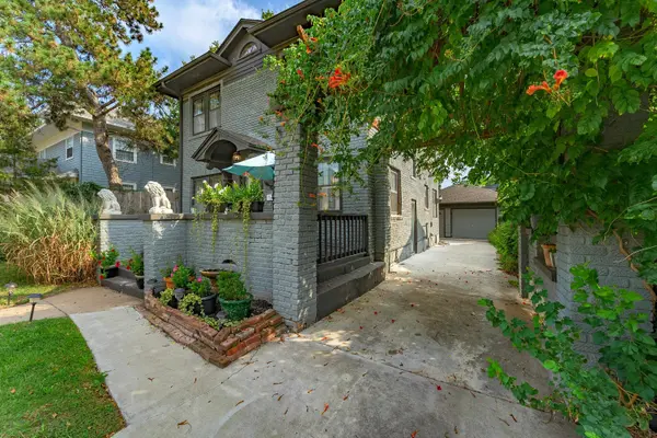 3907 E Douglas, Wichita, KS 67218
