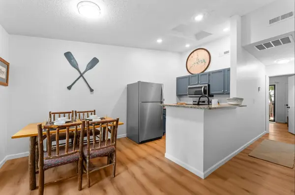 275 Ozark Mountain Resort DR #52, Kimberling City, MO 65686