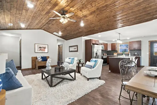 4005 State Highway D, Crane, MO 65633