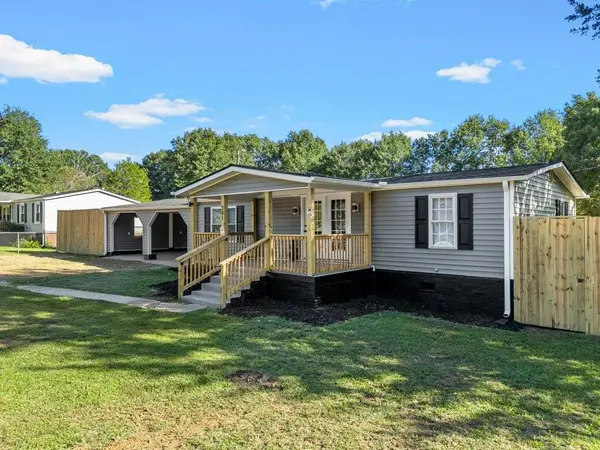 201 Foxfire RD, Cowpens, SC 29330-9124