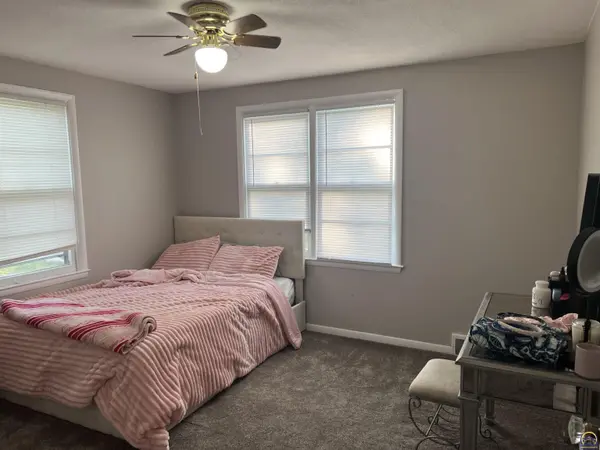 3404 NW Rochester RD, Topeka, KS 66617
