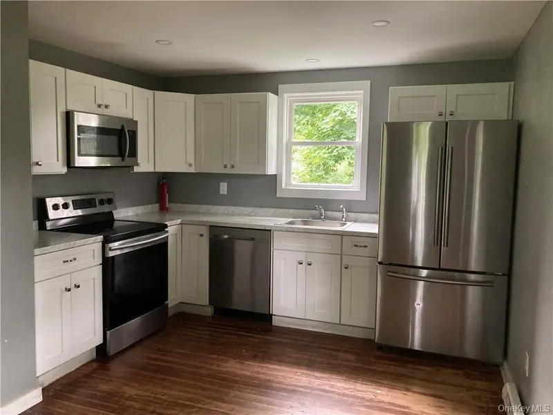29 Jones RD #2, Warwick, NY 10990