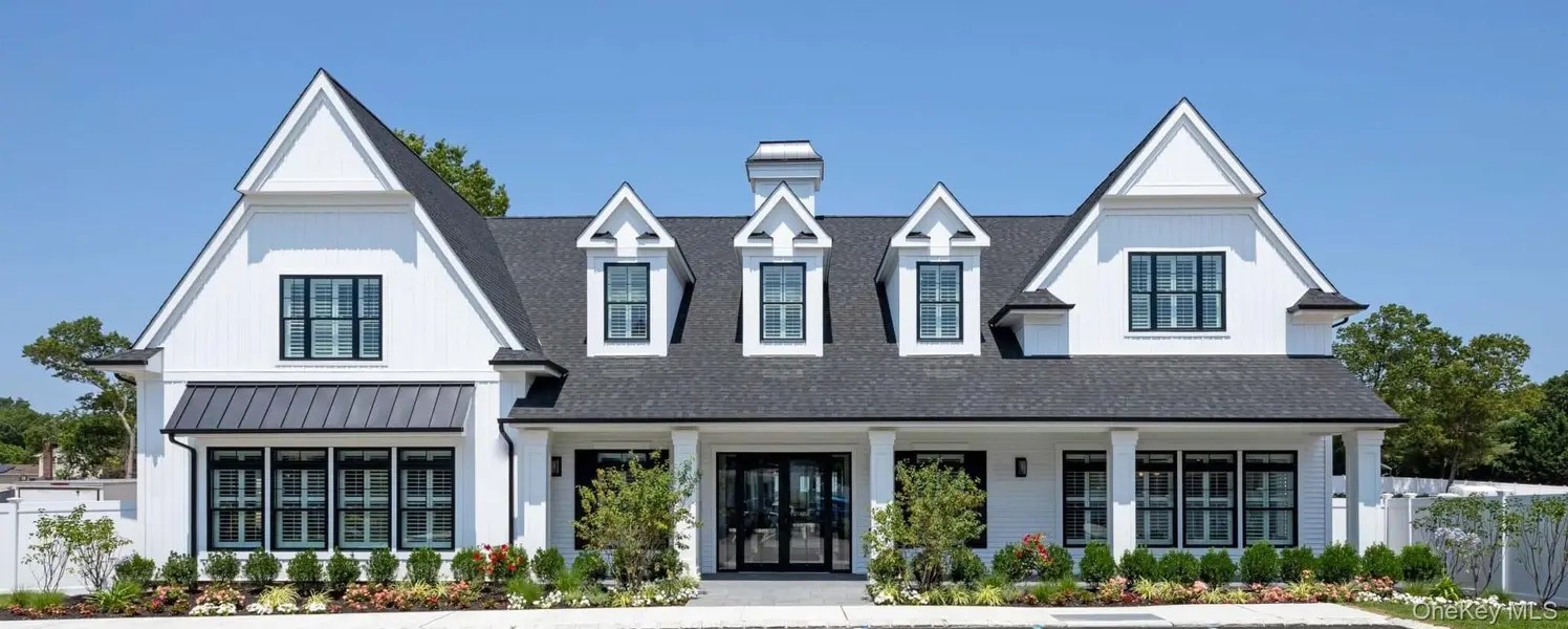 40 August CIR #40, East Northport, NY 11731