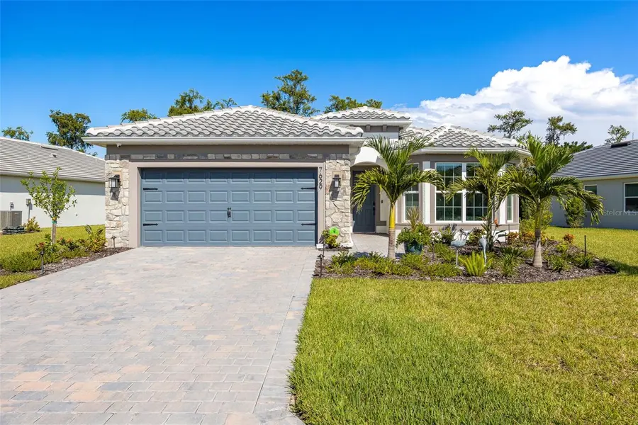 7629 PARADISE TREE DR, North Fort Myers, FL 33917