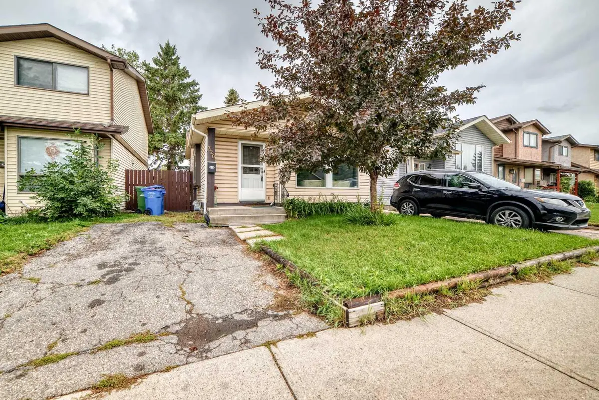 320 Abinger CRES NE, Calgary, AB T2A 6L3