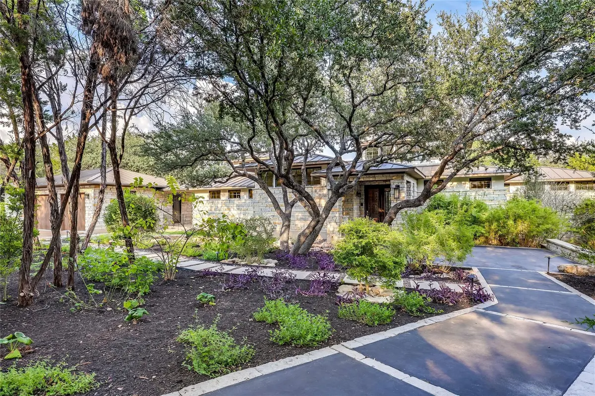 5009 Calabria CT, Austin, TX 78738