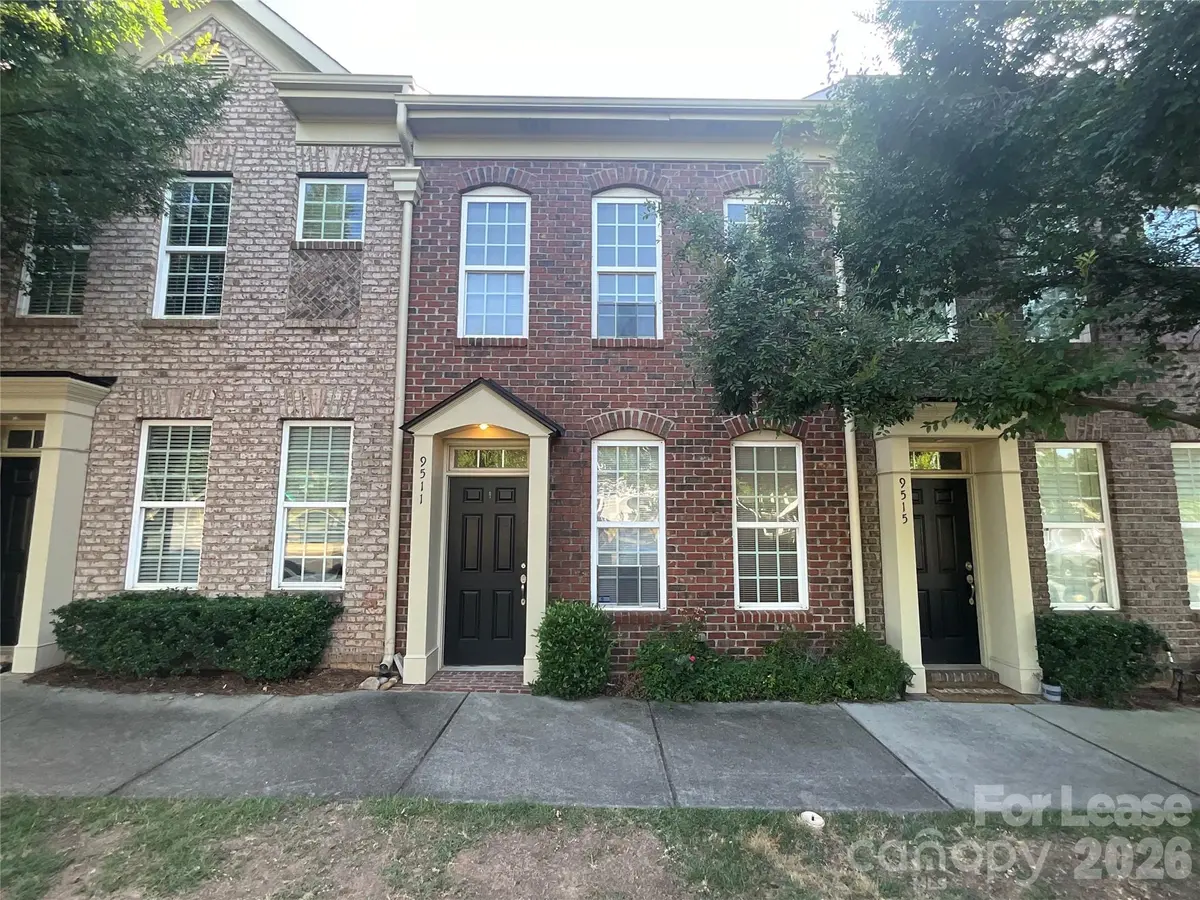9511 Longstone LN, Charlotte, NC 28277