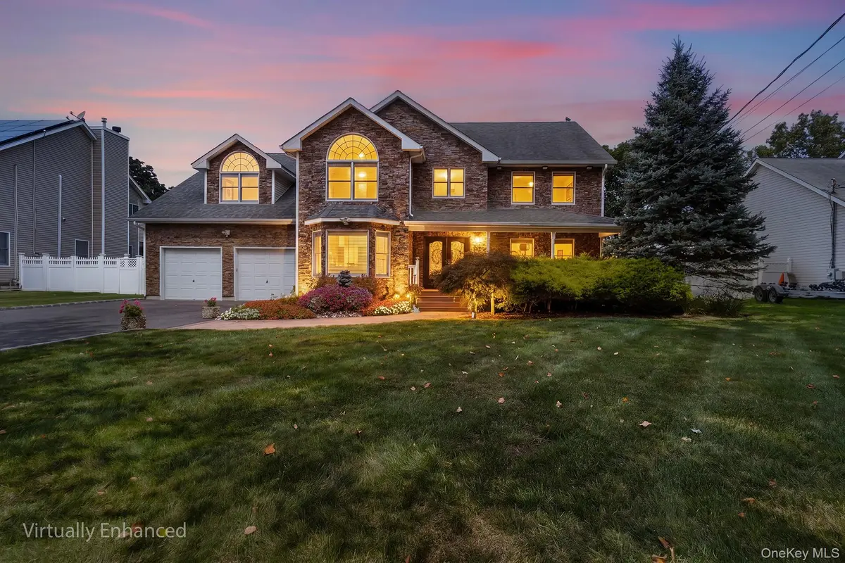 155 Little Plains RD, Huntington, NY 11743