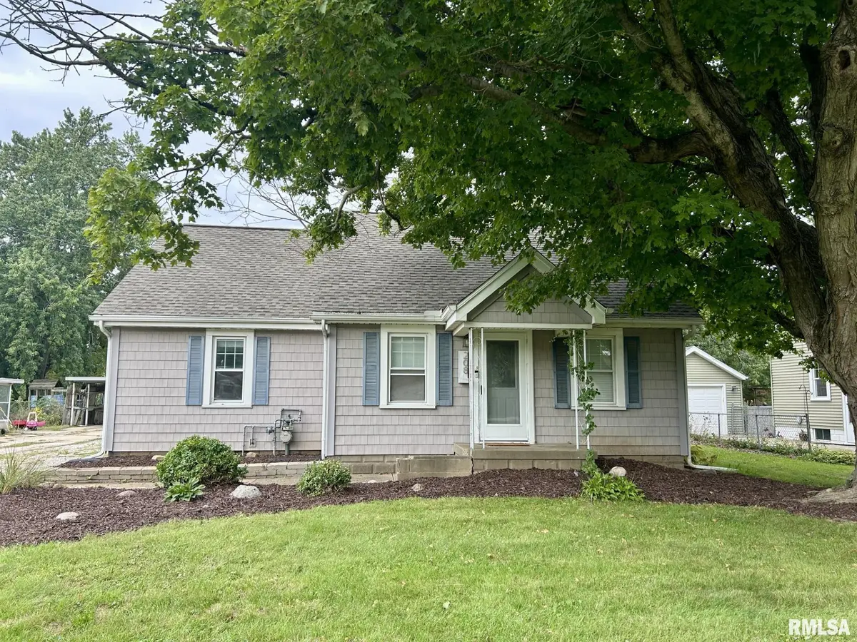 208 CLAREMONT AVE, East Peoria, IL 61611