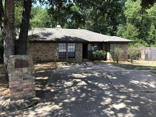 211 Alston Court, Mansfield, TX 76063