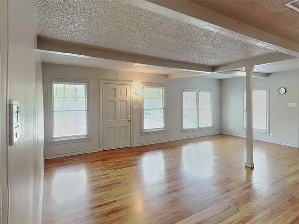 4124 Lovell Avenue, Fort Worth, TX 76107