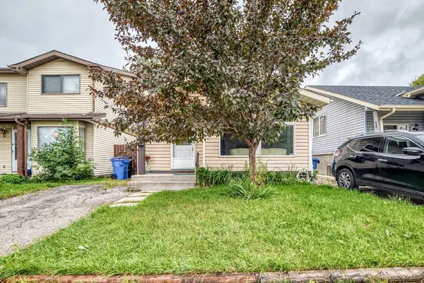320 Abinger CRES NE, Calgary, AB T2A 6L3