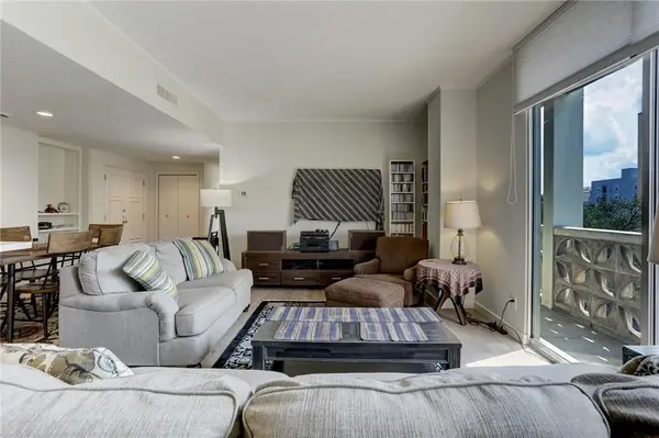 1801 Lavaca ST #3L, Austin, TX 78701
