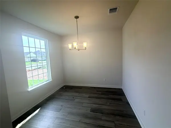 249 Lazy Lizzy RD, Jarrell, TX 76537