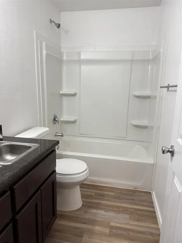 142 A VOSS PKWY #A, Cedar Creek, TX 78612