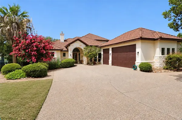 7304 Matisse Pointe DR, Jonestown, TX 78645