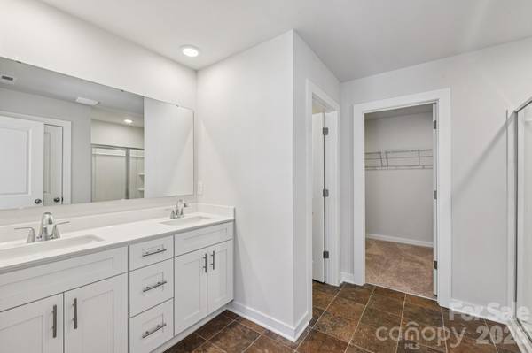 1140 Hallman Branch LN, Lincolnton, NC 28092
