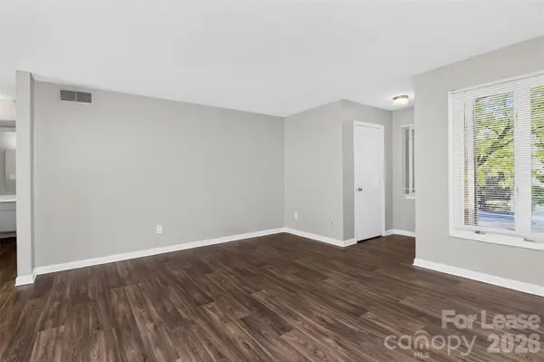 2026 Harvest LN #88, Charlotte, NC 28210