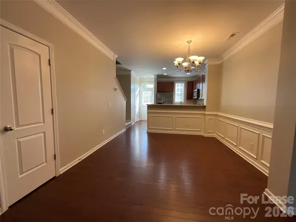 9511 Longstone LN, Charlotte, NC 28277