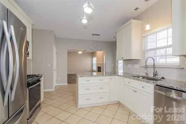 7215 Duchamp DR, Charlotte, NC 28215