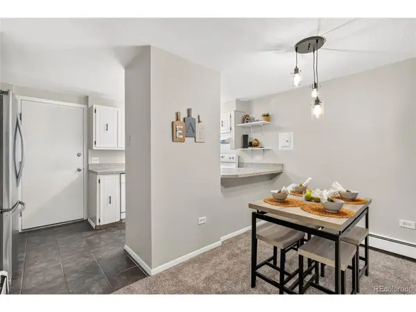 1390 Everett #111, Lakewood, CO 80215