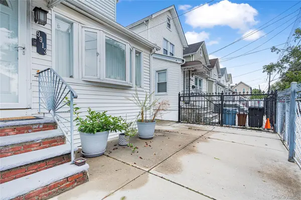 99-13 215th ST, Queens Village, NY 11429