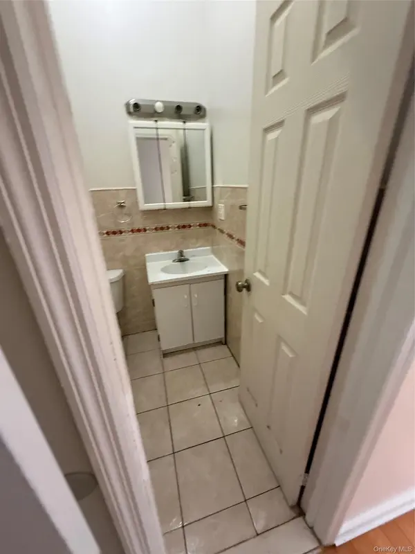 145-29 Lakewood Ave, Jamaica, NY 11435