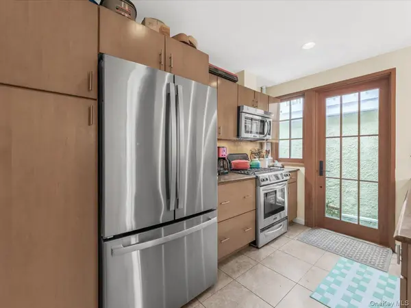 3904 49th ST, Sunnyside, NY 11104