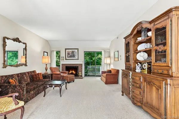 512 Heritage Hills #C, Somers, NY 10589
