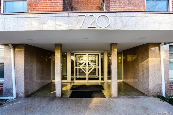 720 Pelham RD #4J, New Rochelle, NY 10805