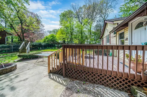 18 Houghton BLVD, Stony Brook, NY 11790
