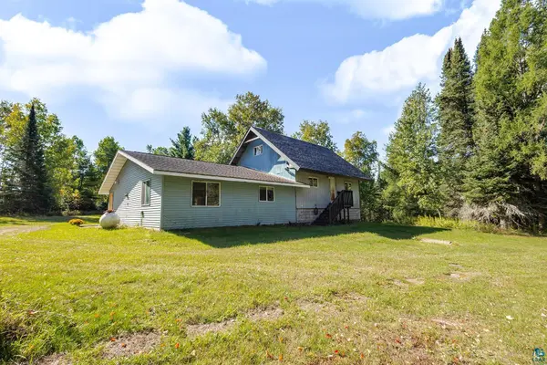 7293 S Kip Rd, South Range, WI 54874