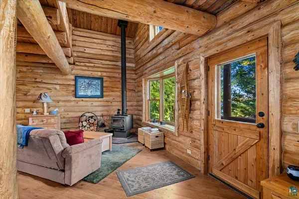 2793 Wolf Track Tr, Ely, MN 55731